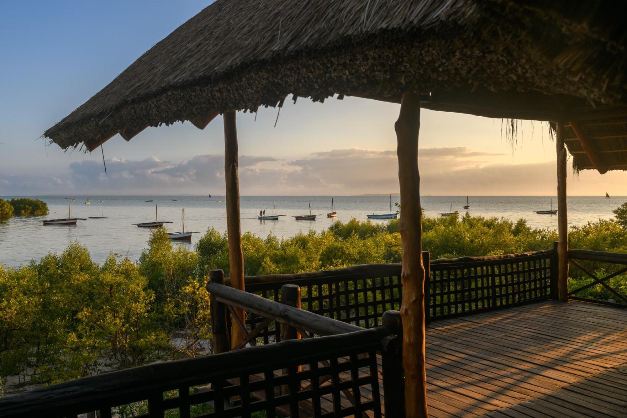 Ocean Pearl Beach Lodge Vilankulo Buitenkant foto